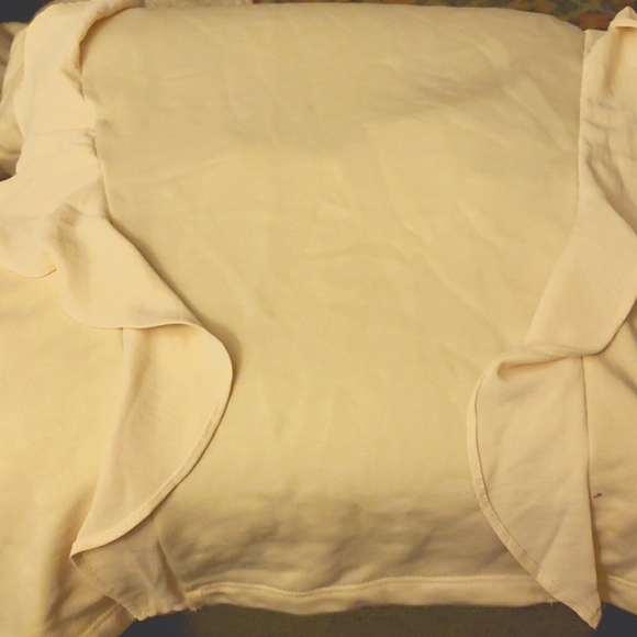 Who What Wear Women's Puff Long Sleeve Ruffle Cream Sweatshirt Size XS - Picture 5 of 7